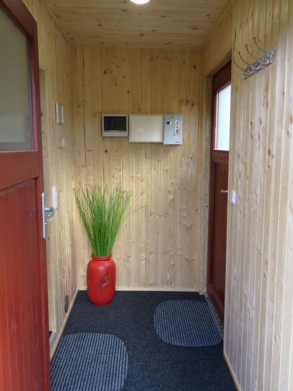 Vorraum Sauna mit Münzautomat