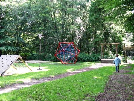 Spielplatz im Schafhauser Wald in Esens